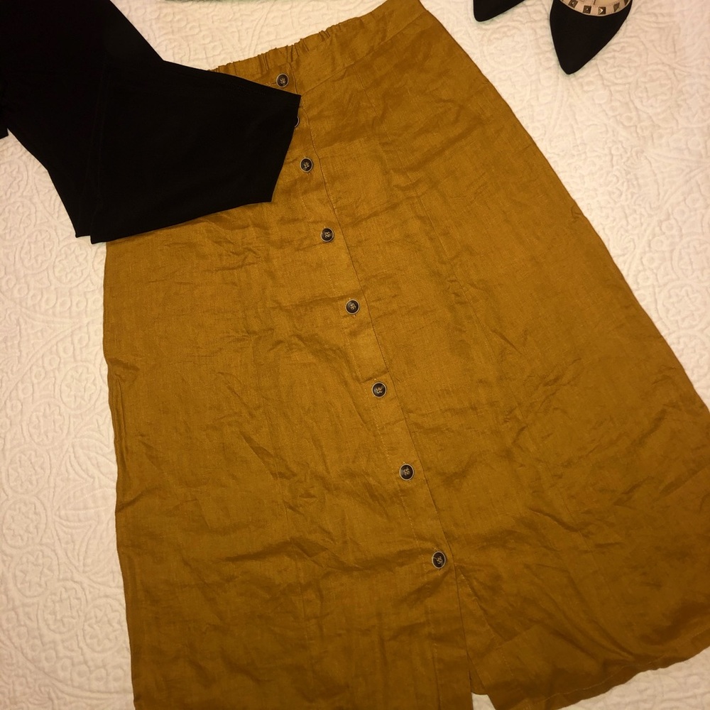 Mustard yellow midi skirt